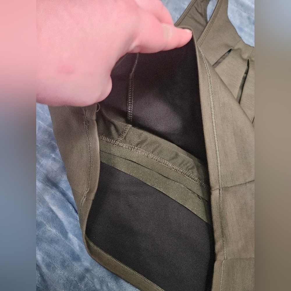 All In Motion Olive Green Sleeveless Crop Top W/built In Bra! - Picture 7 of 7